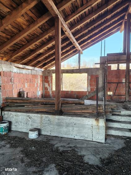 Casa la ro?u(sau la cheie) arhitectura rara, priveli?ti largi, Deva. - 2