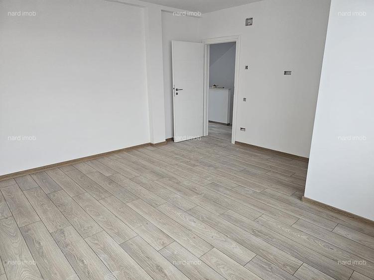 Locuinta cuplata ,tip duplex P+1+M,Sd190mp,Su145mp,4 camere,  "vanzare "la alb"! - 9