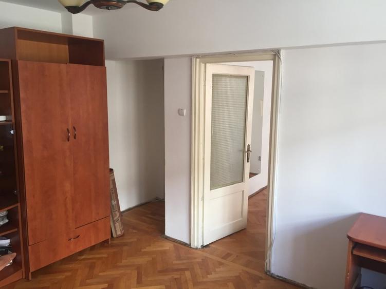 Inchiriez apartament 2 camere, super locatie Calea Victoriei - 8
