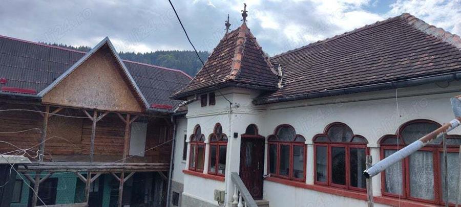 Vand gospodarie compusa din doua cladiri ?i 570 m.p. teren intravilan in comuna Rucar jude?ul Arge? - 6