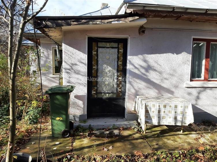 Casa cu 4 camerd?n zona Tabaci, Valenii de Munte  teren 1000 /?.
