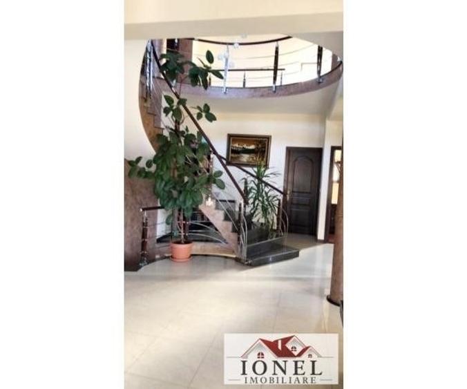 Vila de vanzare in Alba Iulia -2650 mp teren - 3