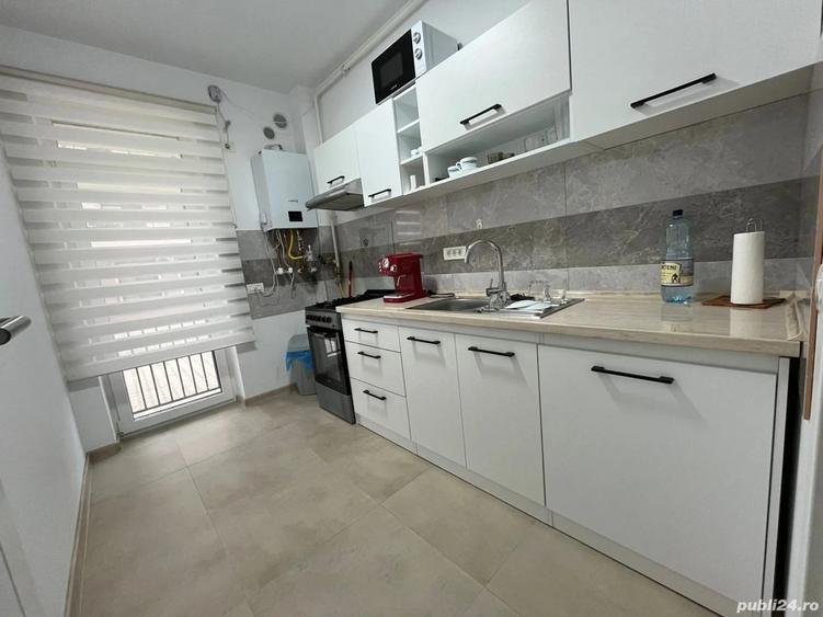 Proprietar inchiriez apartament 2camere - 4