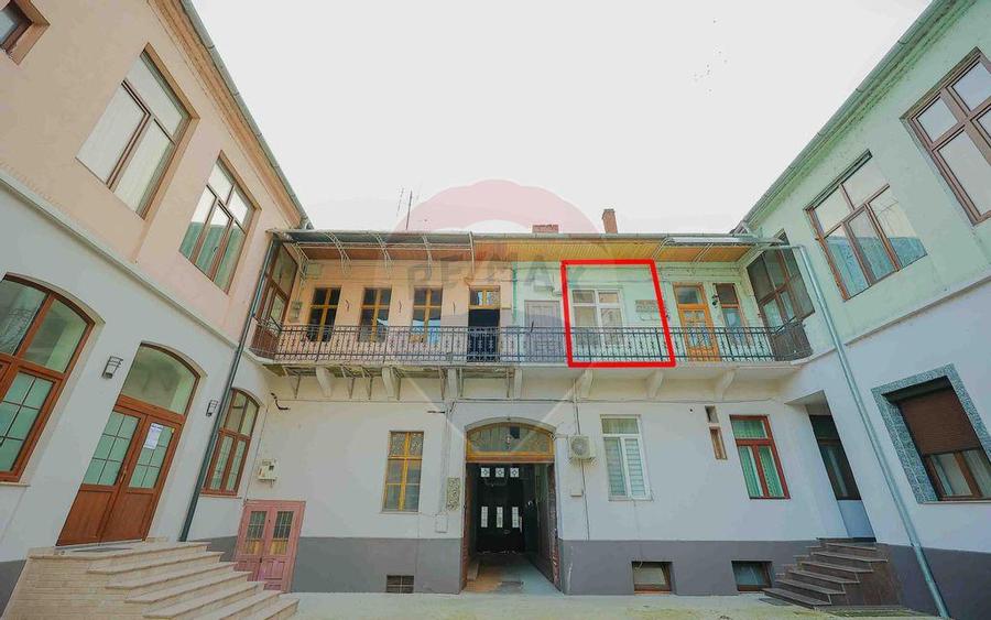 Apartament cu 2 camere de vanzare, cladire istorica, u... - 17
