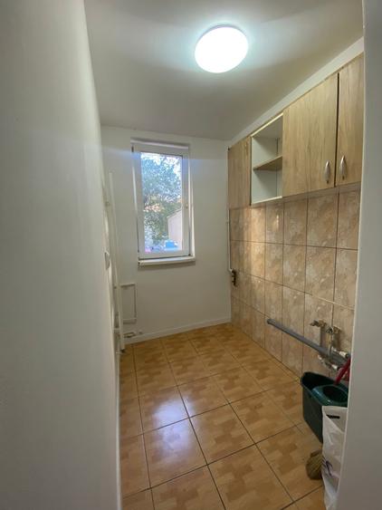 4 camere | Complex Apusului | parter inalt | bloc anvelopat | Luminos - 20