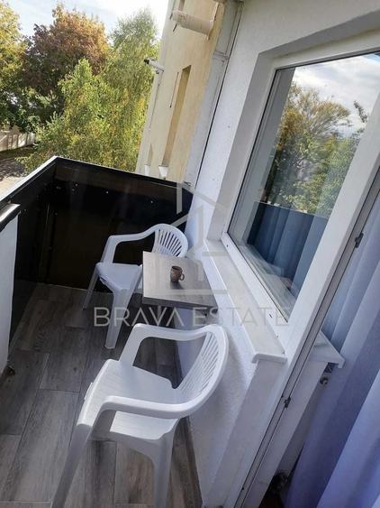 Apartament de inchiriat, 3 camere, decomandat, 2 bai, zona UMF - 2