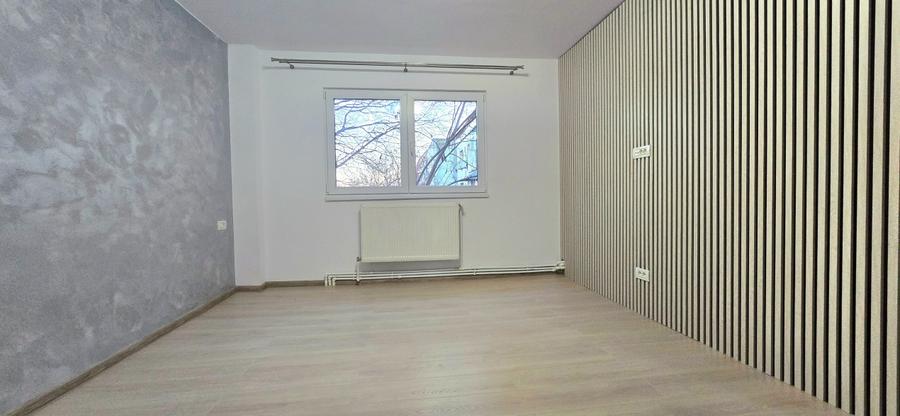 Apartament 4 camere renovat 2025 în Poarta 6 – decomandat, 2 băi, etaj 3 - 2
