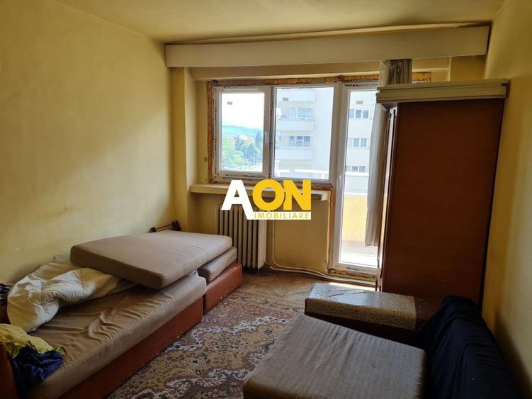 Apartament 4 Camere, Etaj 3, Decomandat, Zona Parc Cetate - 2