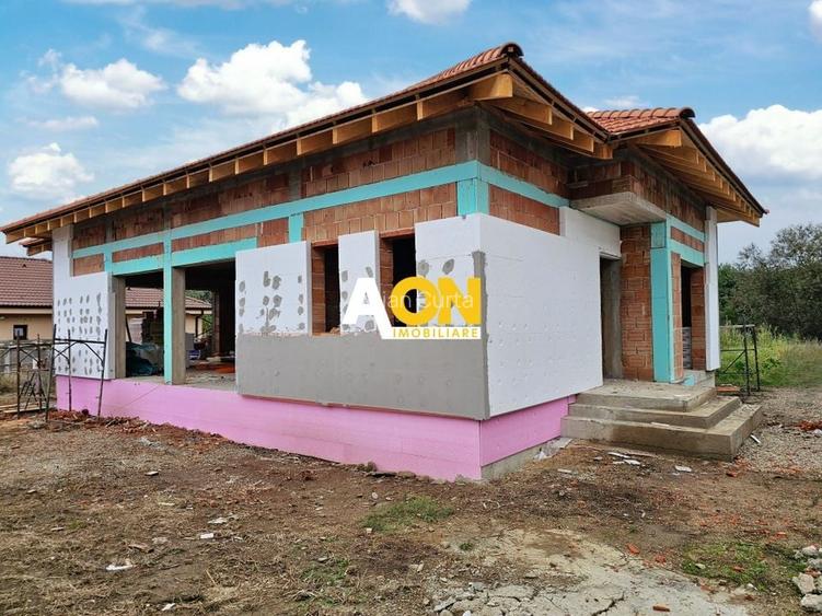 Casa nouă 123 mp utili, semifinisată, 535 mp teren, pod mansardabil Casa nouă 123 mp utili, semifinisată, 535 mp teren, pod mansardabil