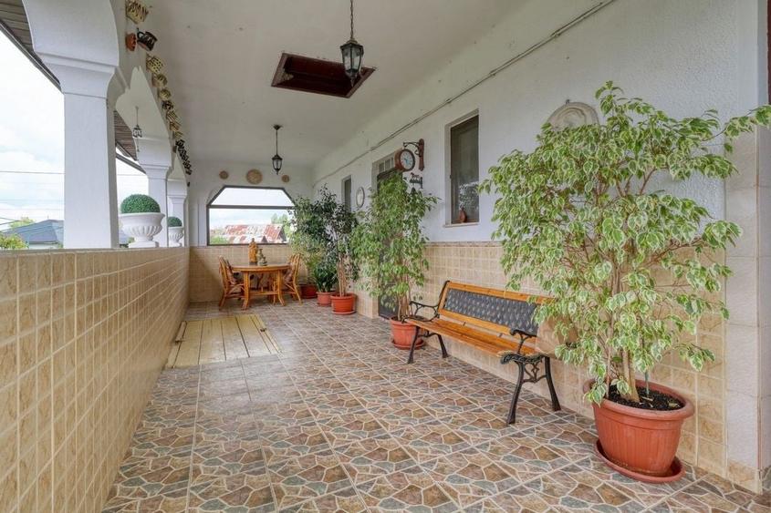 Investitie -Oportunitate - Casă boierească  de poveste- 7000 mp teren, - 8