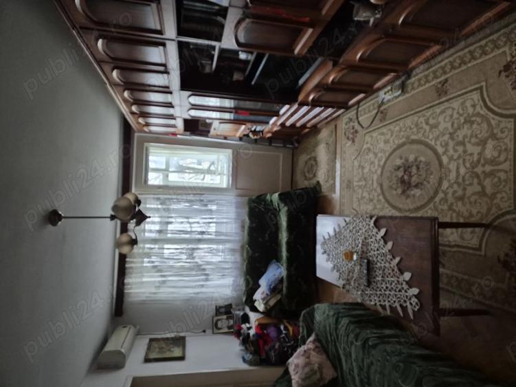 Vand apartament 3 camere ultracentral BdChimiei langa casa de cultura blocC3 centrala termica et.3 4 - 6