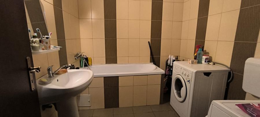 Apartament cu 2 camere semidecomandat în Calea Turzii