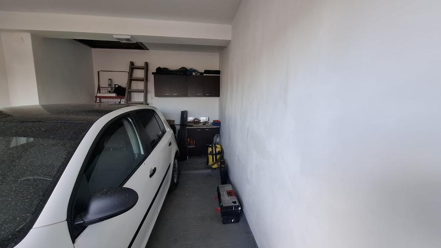 km 5 - vila P+ 1 etaj (teren 580 mp /deschidere 13.5 ml ) - 11