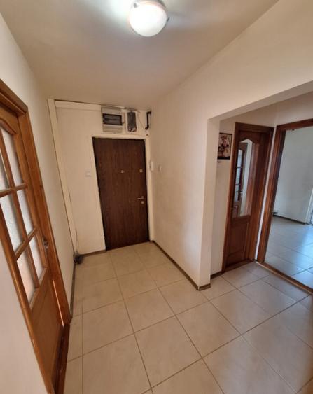 VAND SAU SCHIMB * APARTAMENT 3 CAMERE * INEL 2 * ETAJ 2 * - 6