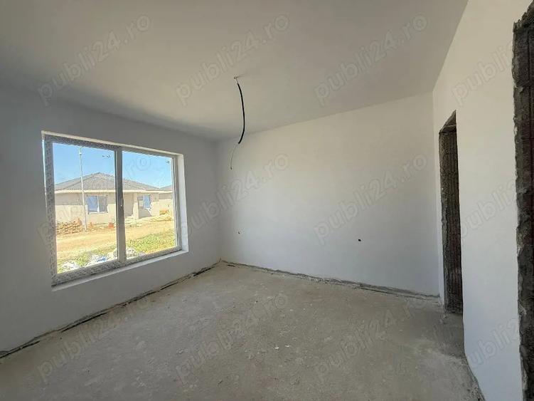 Casa cu trei dormitoare in Sintandrei - 5