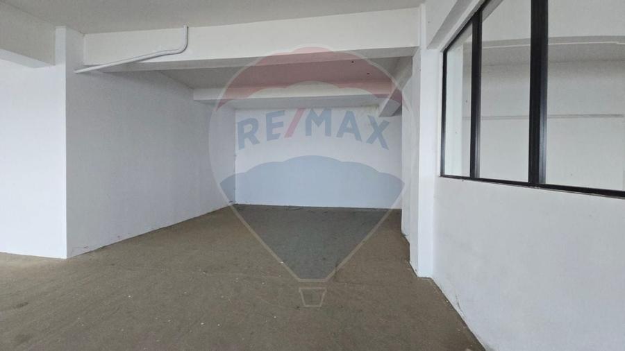 INCHIRIERE Spațiu Comercial de 2,428mp în zona Nord-Est - 10