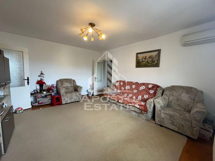 Apartament  cu 2 camere, semidecomandat, etaj intermediar, Dambovita - 3