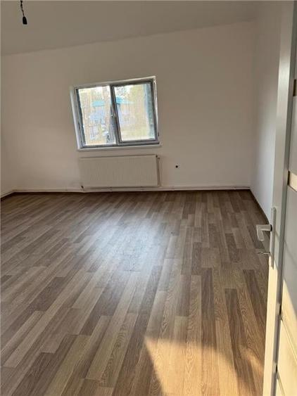 Casa pe un nivel 100 mp Renovata - 9