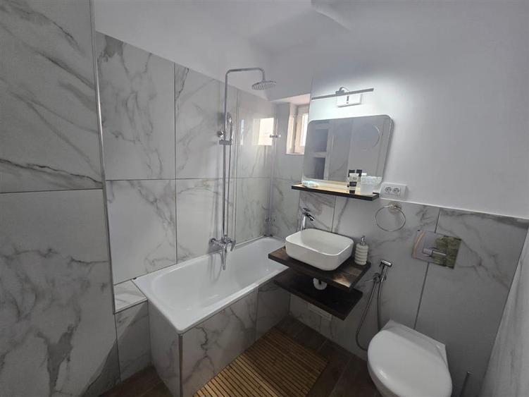 Apartament cu 3 camere de inchiriat in Fagaras zona centrala - 5