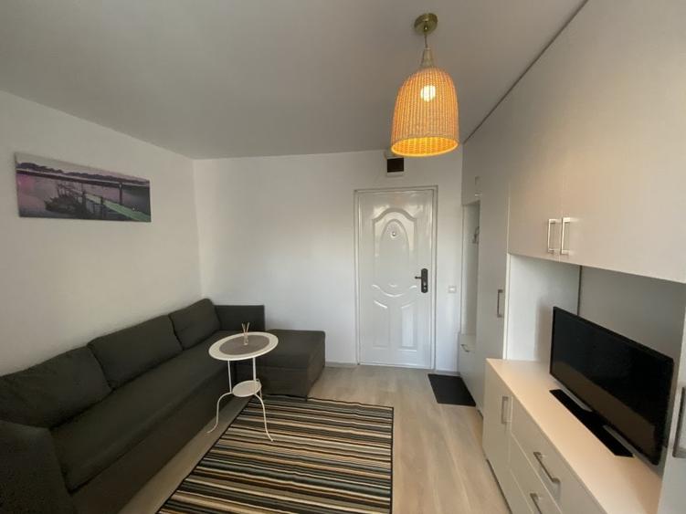 Garsoniera 1 Decembrie 1918 Metrou 600 m - 1