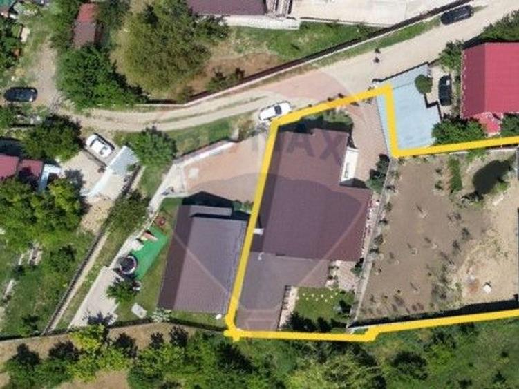 0% Comision - VILA de LUX de vânzare – Cu iaz natural - 38