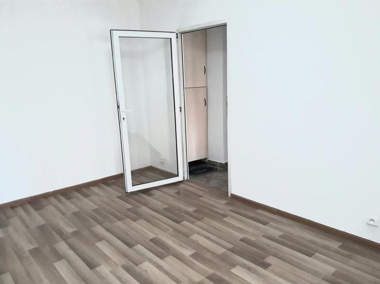 Mosilor, Traian, Eminescu, stradal 1/8 sdec renovat nemob utilat partial - 2