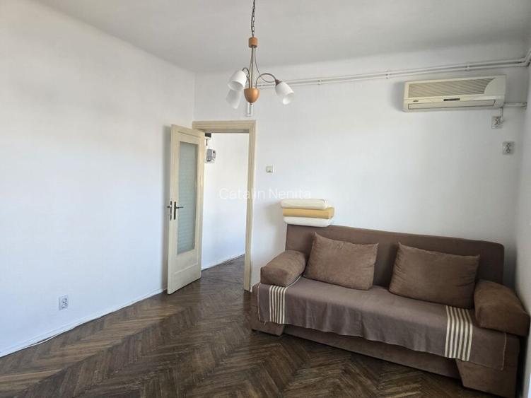 Vanzare 3 camere Popa Tatu nr 50