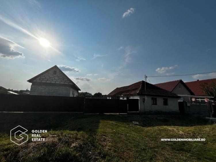 Casa cu teren generos, 2951 mp, comuna Siria - 2