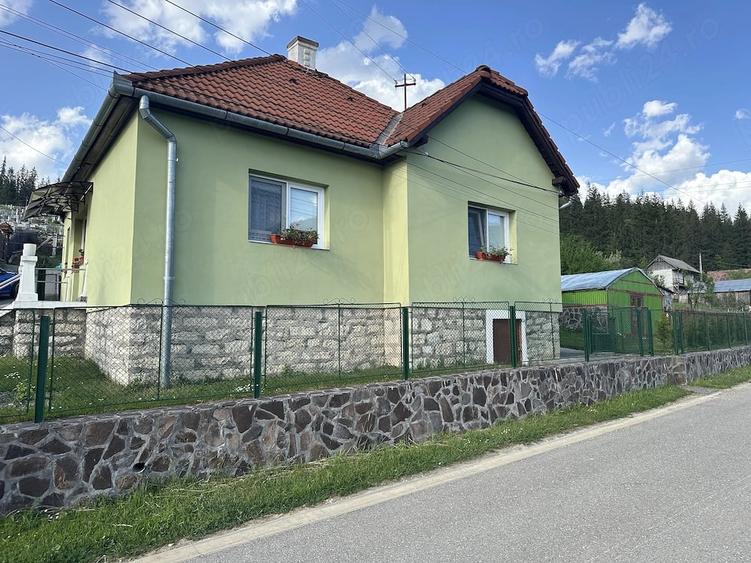 Casă cu Teren 500 Mp în Central