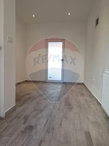 Spațiu comercial de vânzare, 39 mp, în zona Ultracentral - 5