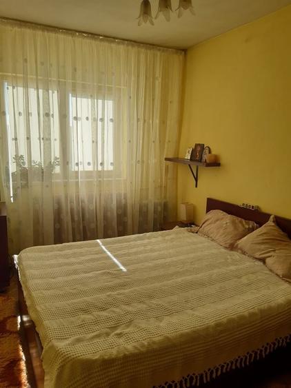 Apartament cu 2 camere decomandat în Exterior Vest