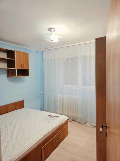 Apartament cu 2 camere decomandat în Drumul Taberei