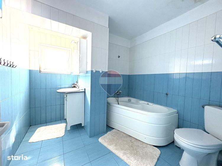 Casă cu 4 camere în Dacia