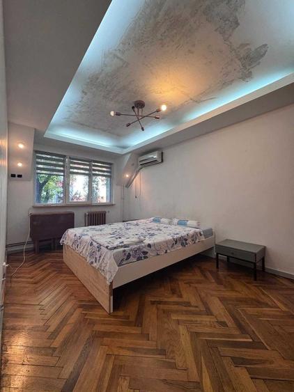 Apartament cu 4 camere decomandat în Grigorescu