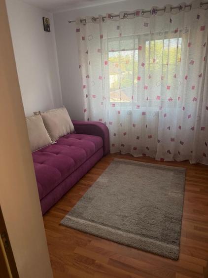 Apartament cu 3 camere decomandat în Exterior Vest