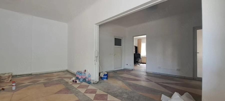 Spațiu comercial, de 200 mp, în Rahova