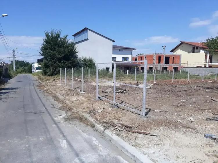 Teren intravilan de 1000 mp, în Mogoșoaia