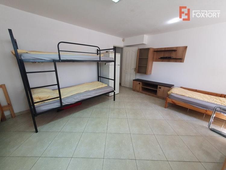 Apartament cu 3 camere decomandat în Steaua