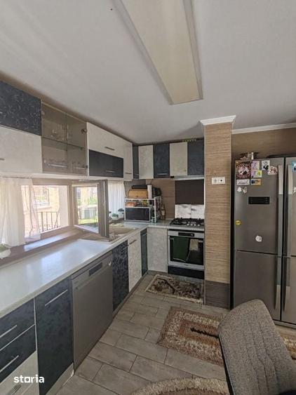 Casă cu 5 camere cu Teren 765 Mp în Valea Borcutului