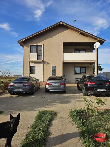 Casă cu 4 camere în Central