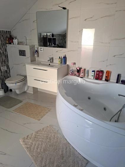Casa la pret de apartament 137500 euro