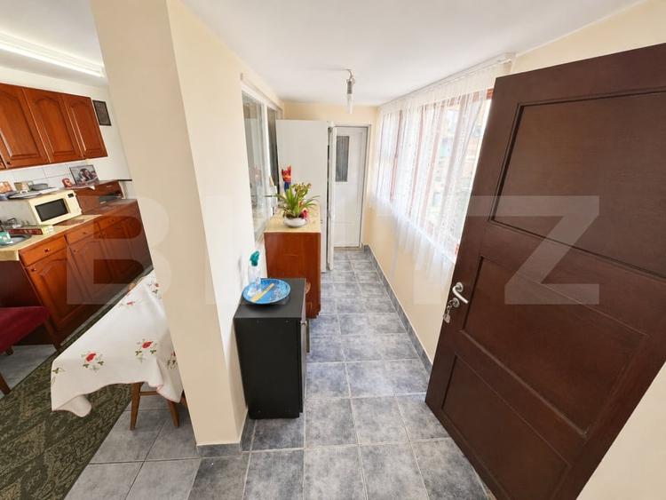Casă individuală cu 3 camere cu Canalizare în Între Lacuri