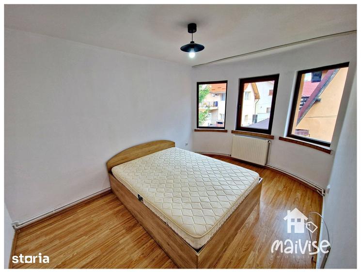 Casă cu 3 camere cu Teren 500 Mp în Tractorul