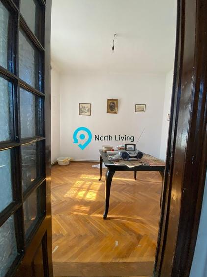 Apartament cu 3 camere decomandat în Mitropolie