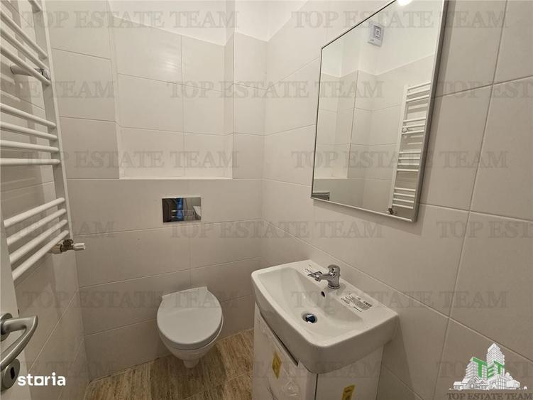 Apartament cu 3 camere în Central — fotografia 1