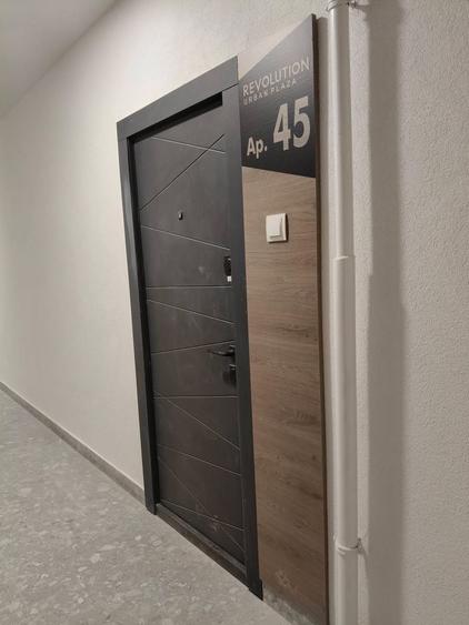Apartament cu 2 camere decomandat în Exterior Vest