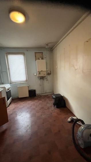 Apartament 4 camere, decomandat, etaj 1, 77 mp - 12