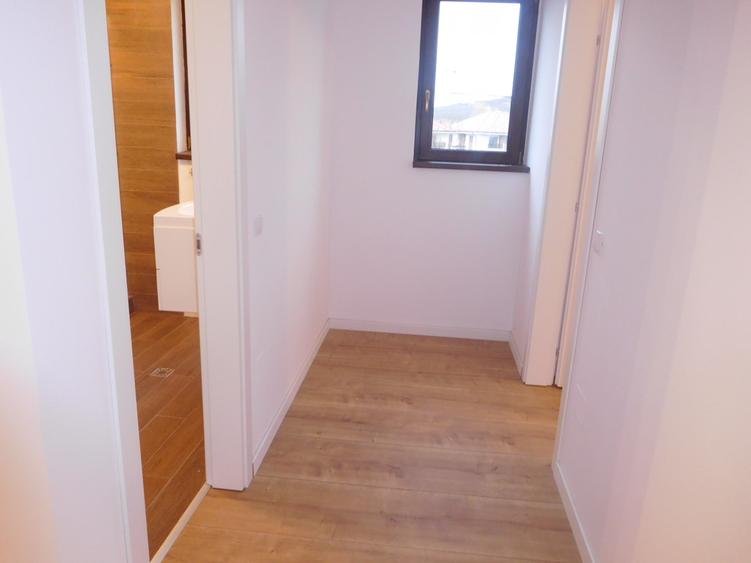 Duplex cu 4 camere cu Canalizare în Borhanci