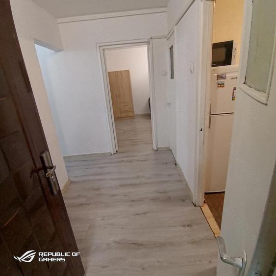 Inchiriez apartament cu 3 camere - 10