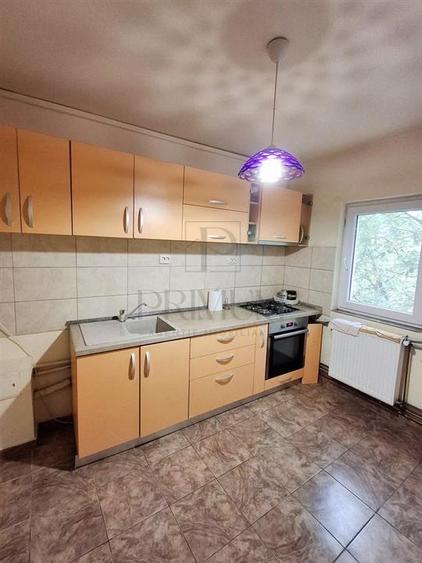 Aradului - 3 camere - decomandat - centrala proprie - ZONA EXCELENTA - 4